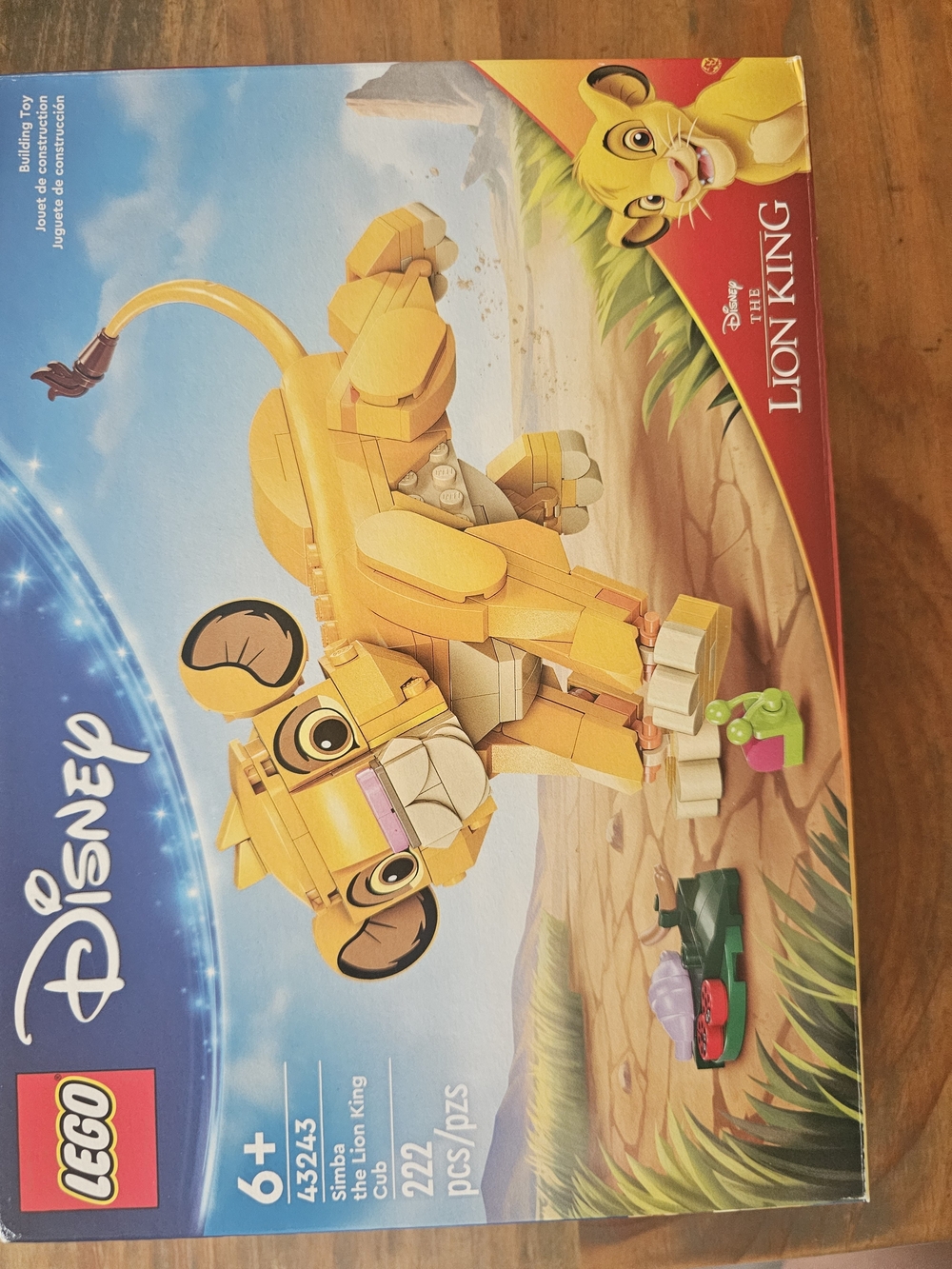 Lego Disney Lion King Yellow Simba Cub Figure with Accessory